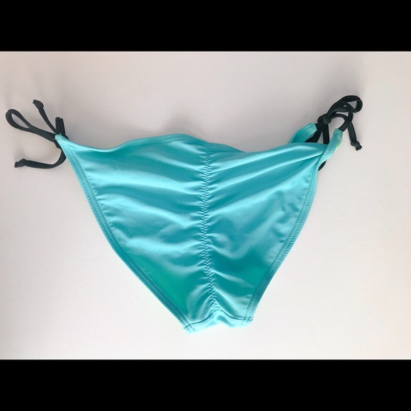 Color block Bikini Set - Picture 2 of 5